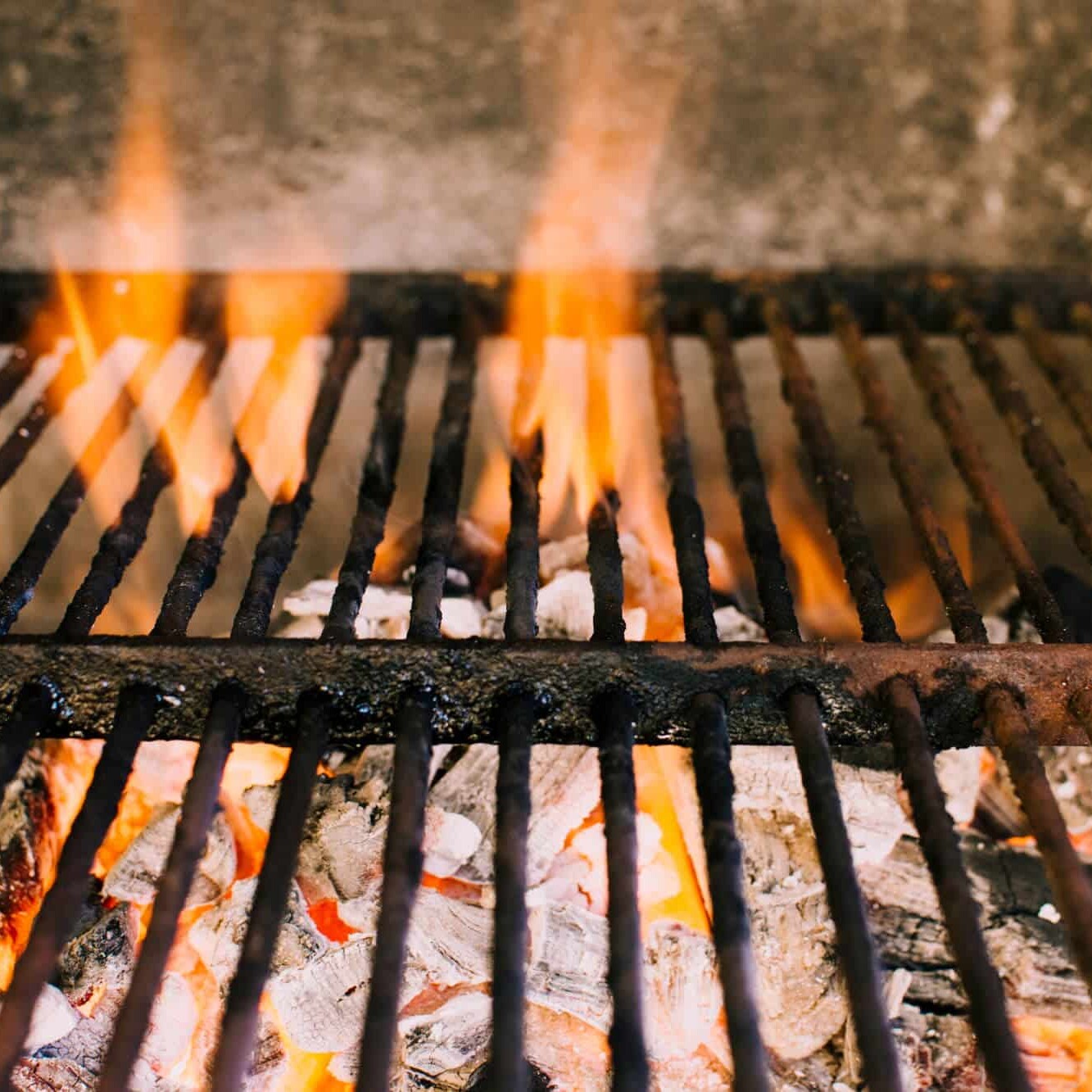 Hoe-verwijder-je-roest-uit-een-gietijzeren-pan-en-je-gietijzeren-grillrooster-