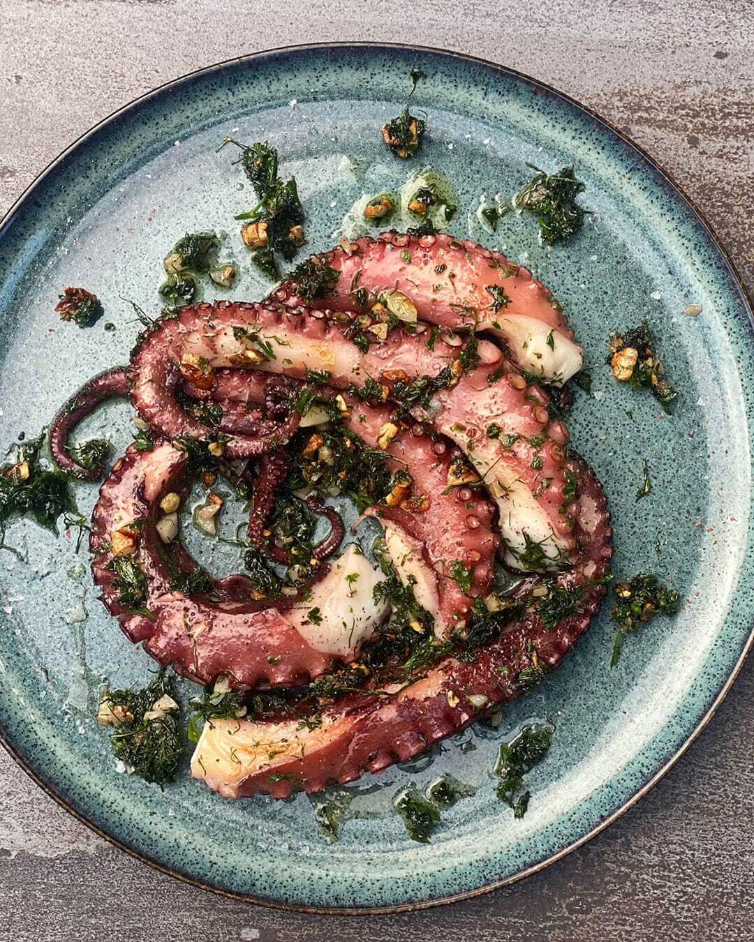 gegrilde-octopus-pulpo-met-kruidenolie-recepten-bbq-kamado-dutch-bbq-dude